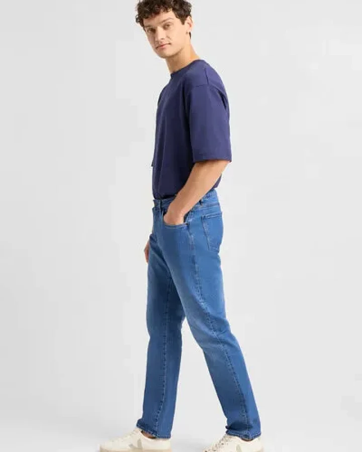 Medium Blue